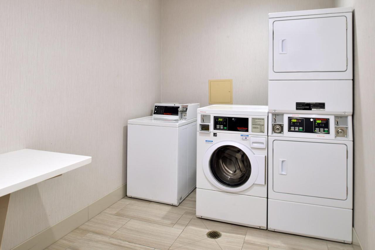 Holiday Inn Express Lodi By Ihg Εξωτερικό φωτογραφία