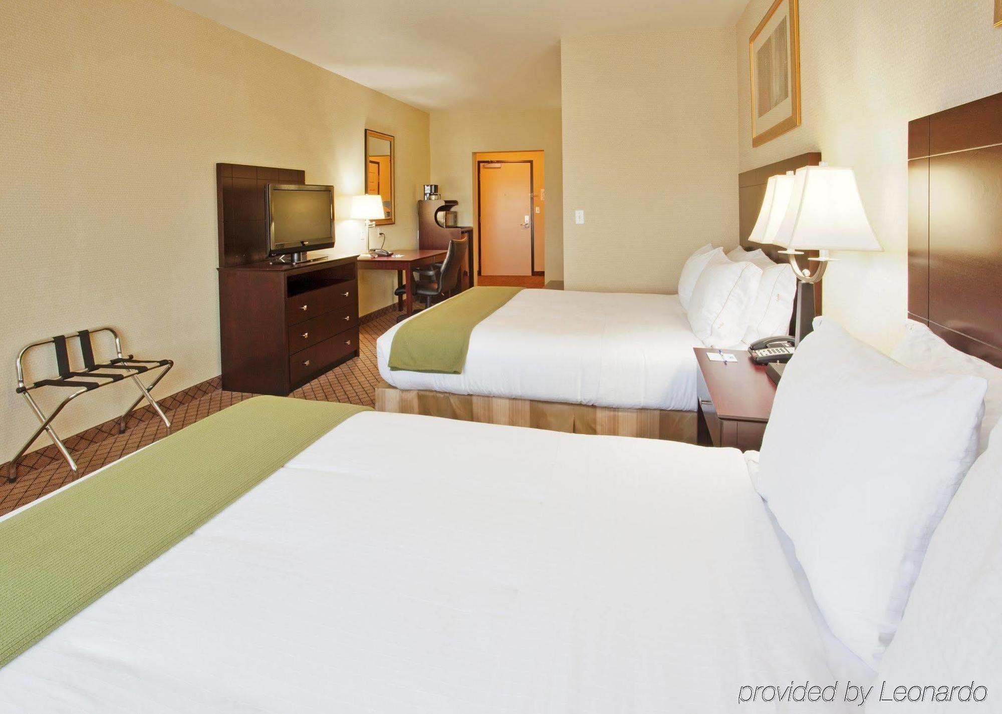 Holiday Inn Express Lodi By Ihg Δωμάτιο φωτογραφία